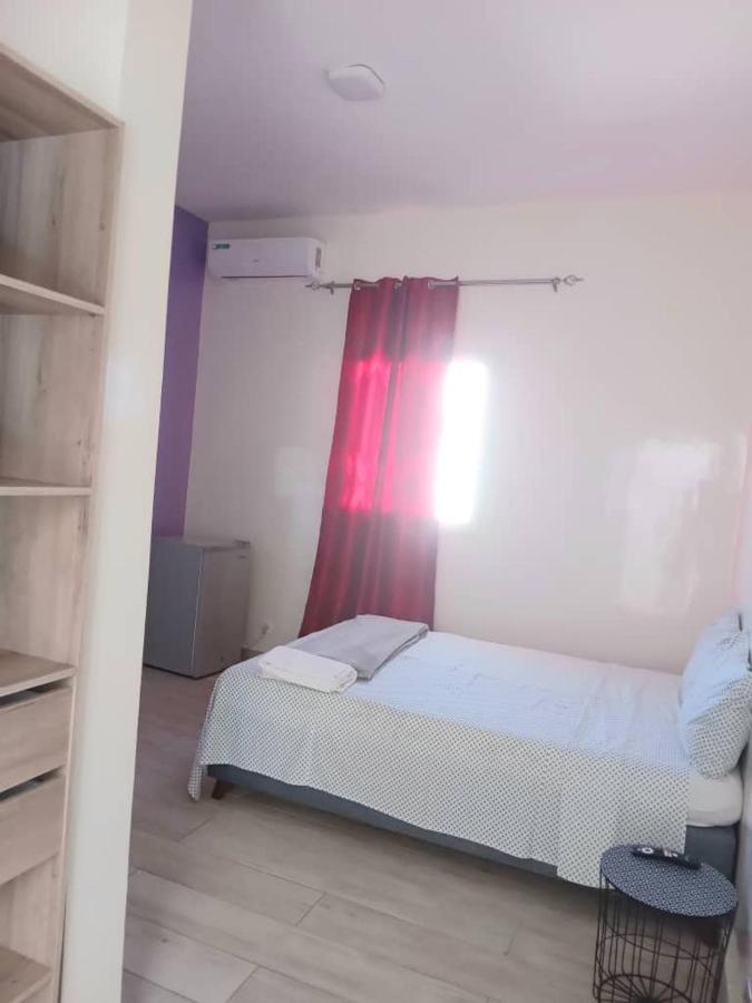 Residence Marie France Mendy ตูบับเดียเลา ภายนอก รูปภาพ